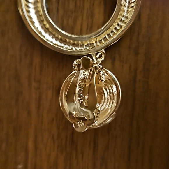 💕ST. JOHN💕 Circular Drop Clip On Earrings ~ Green Enamel Gold Jewels NWOT - Picture 9 of 9